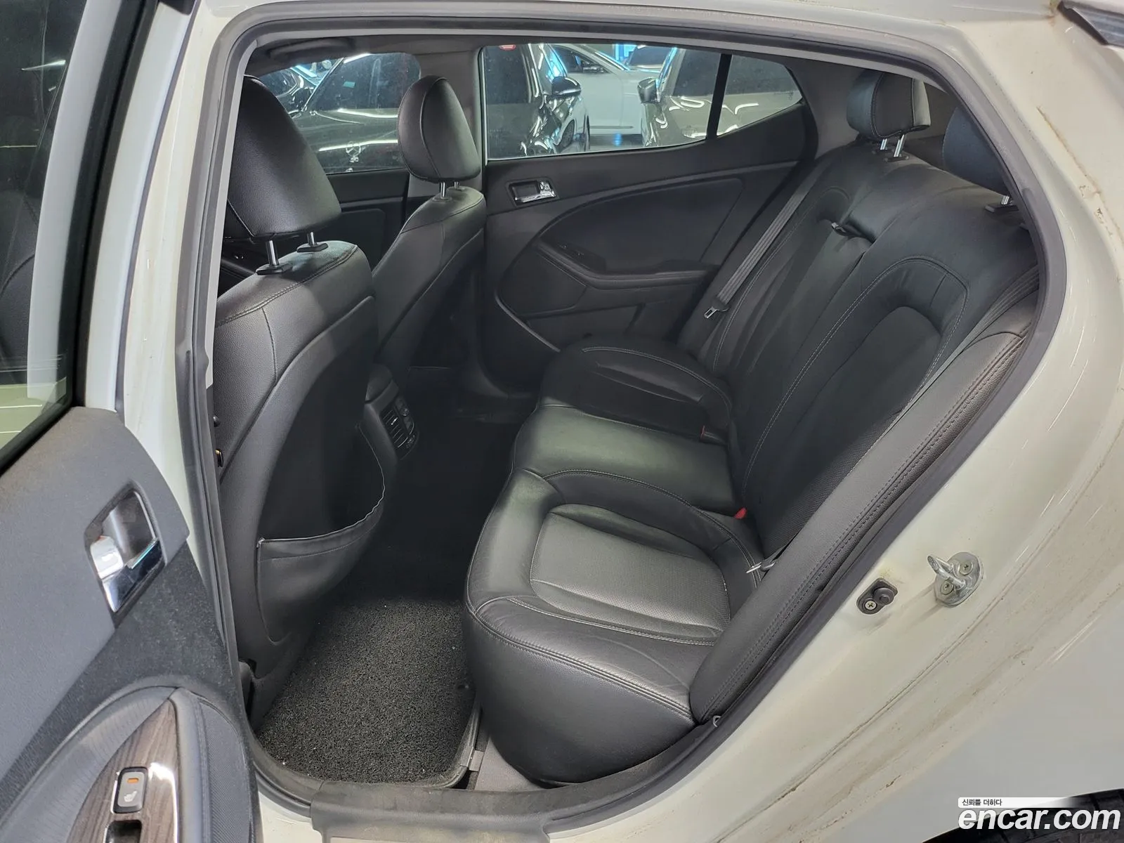 Kia K5 2010 — 11