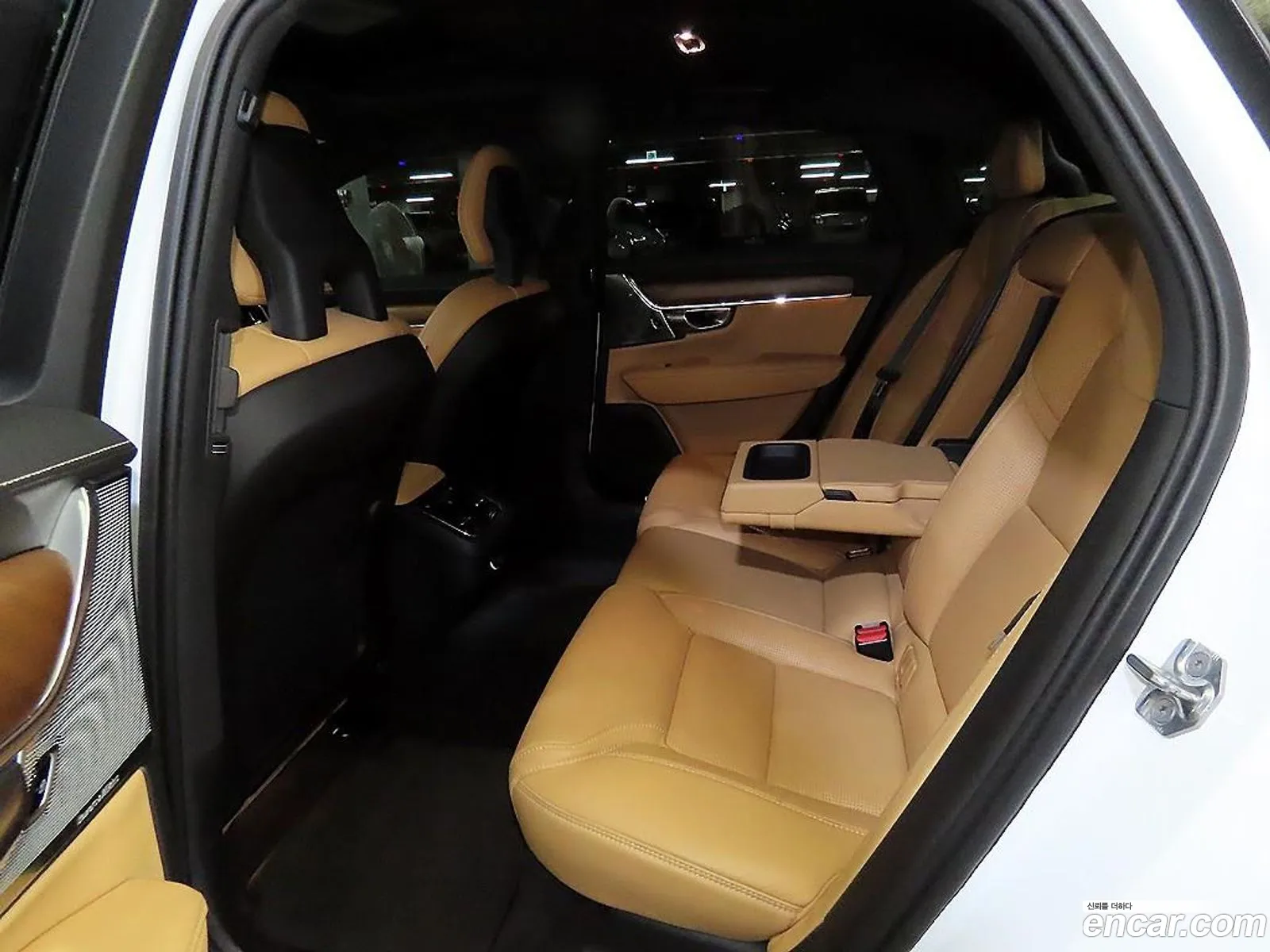 Volvo S90 2018 — 5