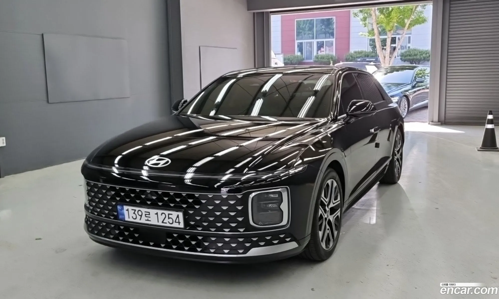 Hyundai Grandeur 2023 — 16