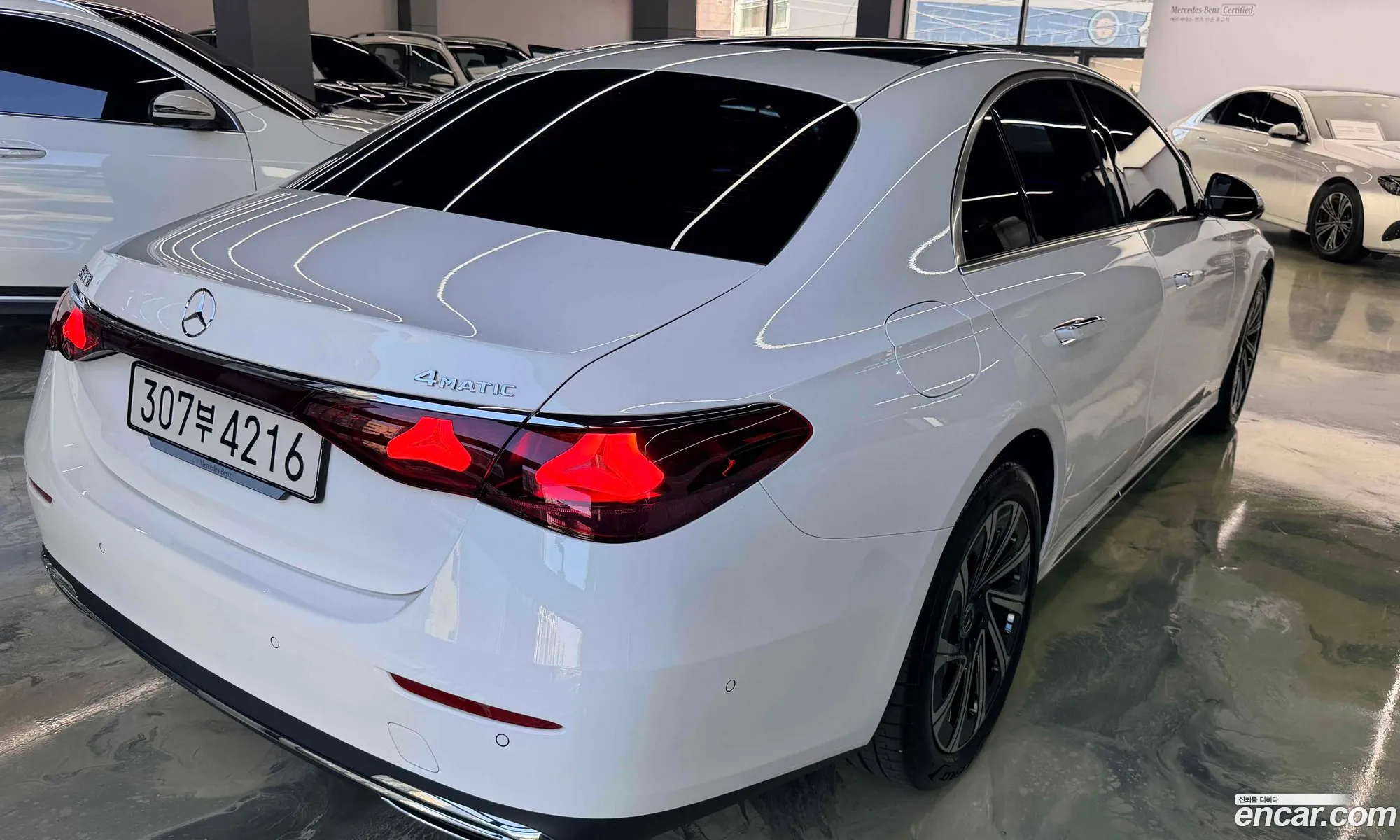 Mercedes-Benz E-Class W214 2025 — 11