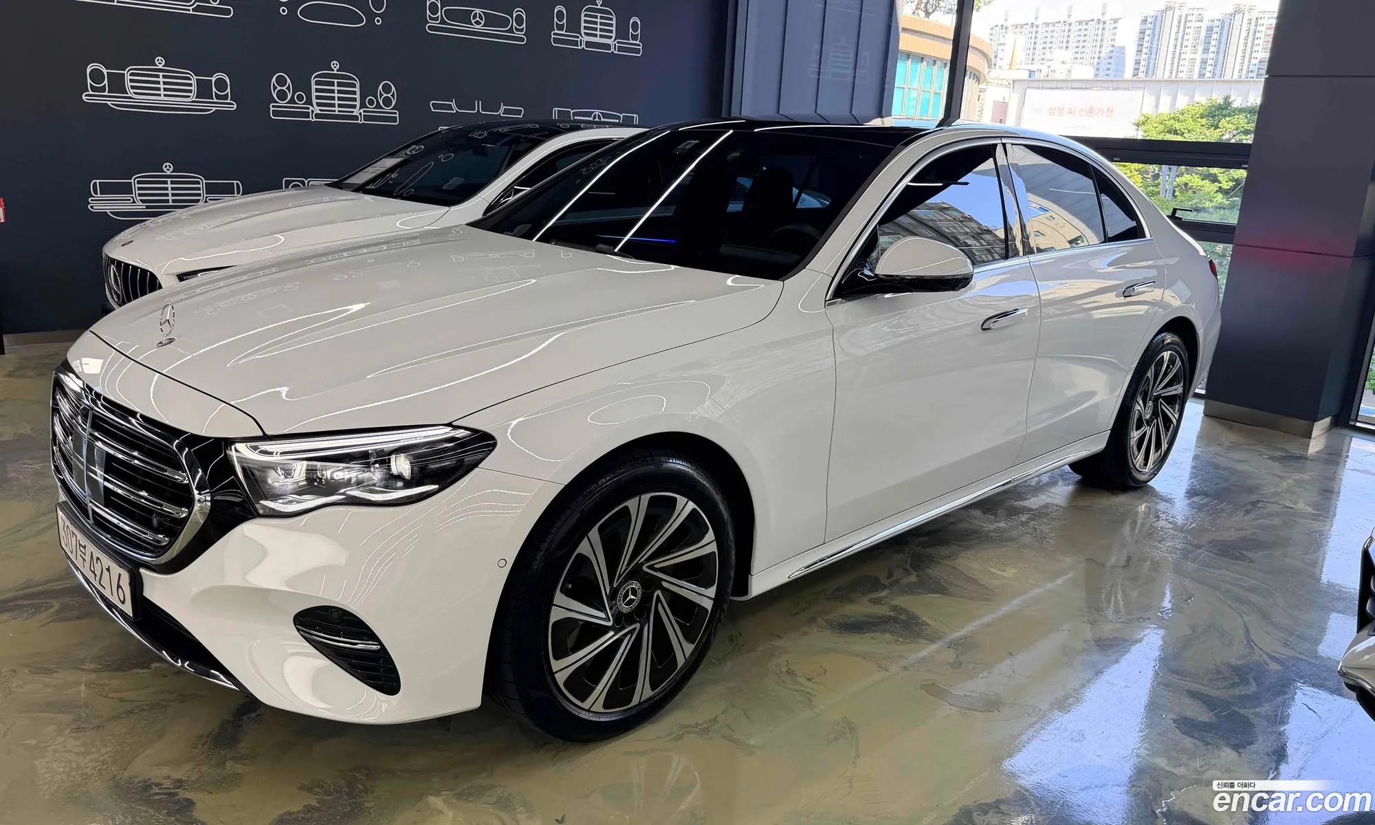 Mercedes-Benz E-Class W214 2025 — 4