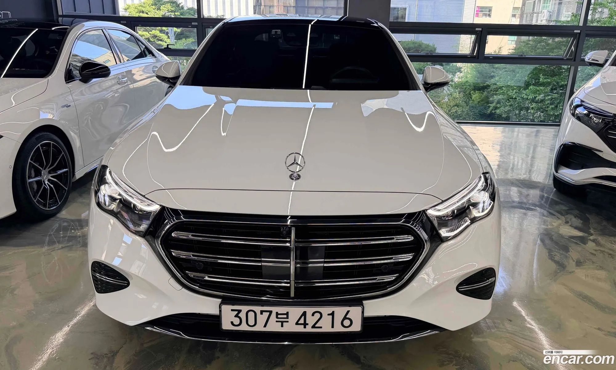 Mercedes-Benz E-Class W214 2025 — 14