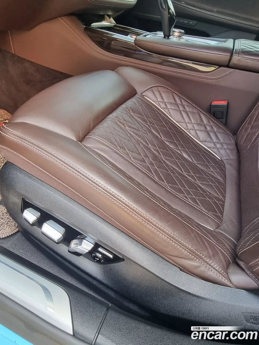 BMW 7 Series 2021 — 10