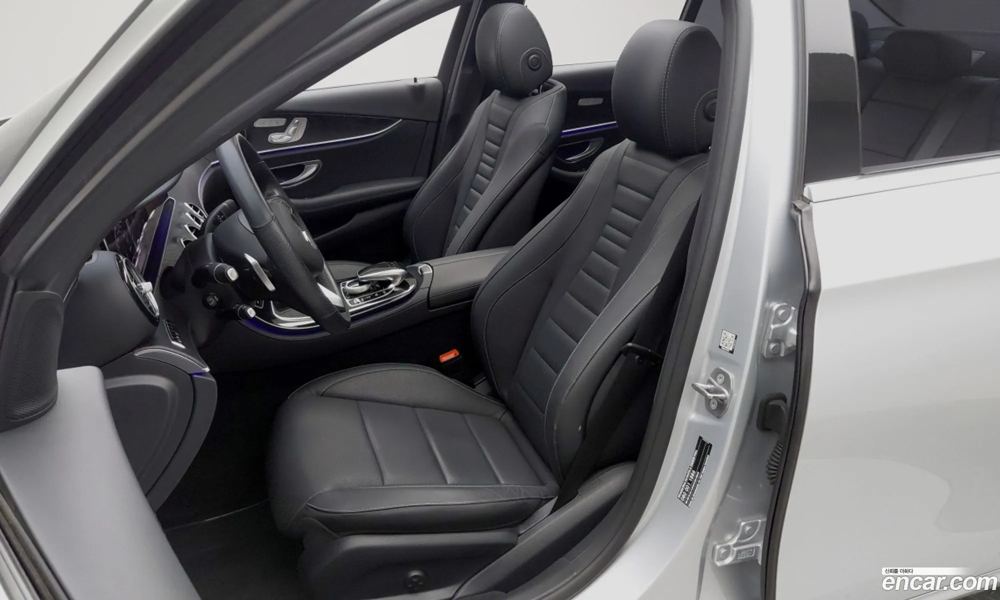 Mercedes-Benz E-Class W213 2016 — 11