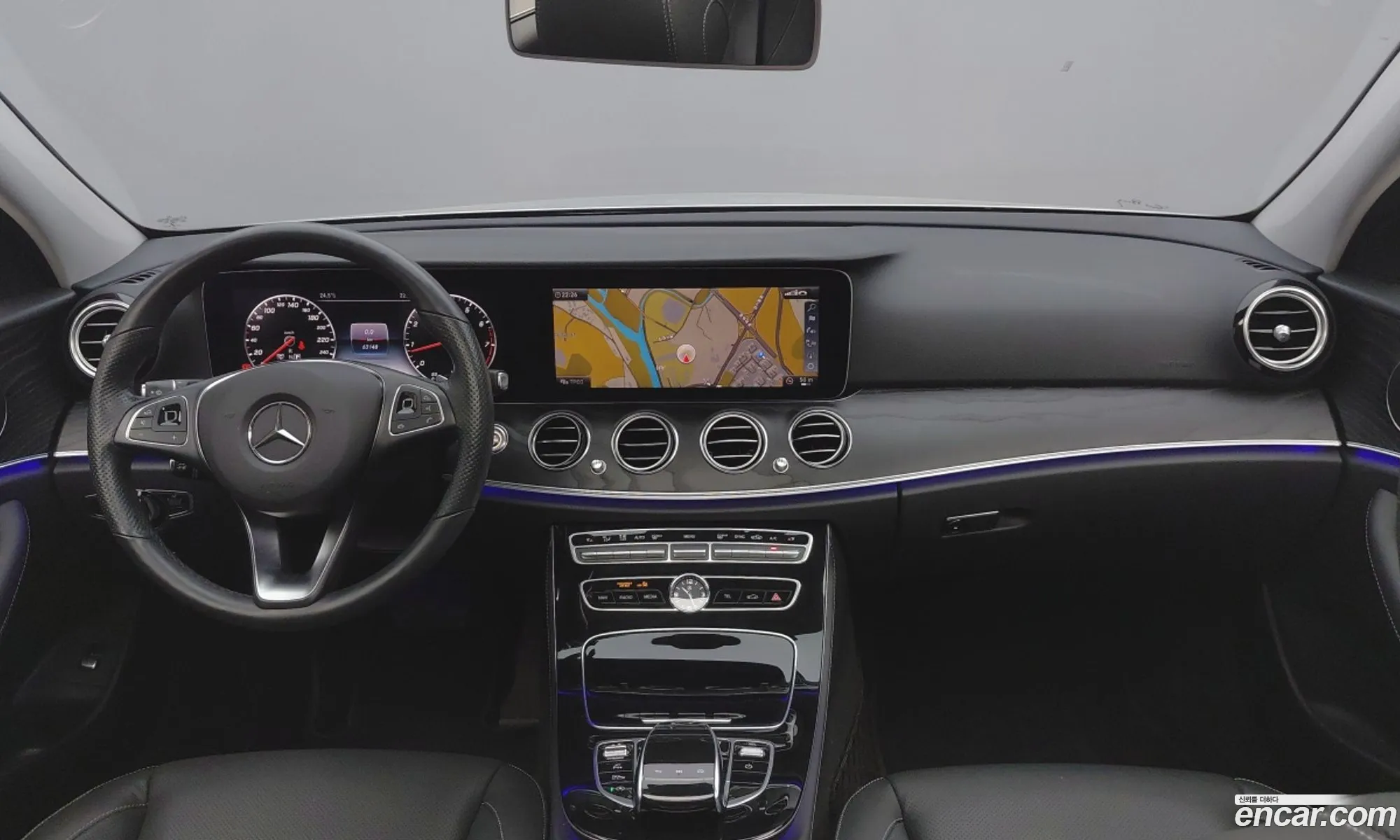 Mercedes-Benz E-Class W213 2016 — 15