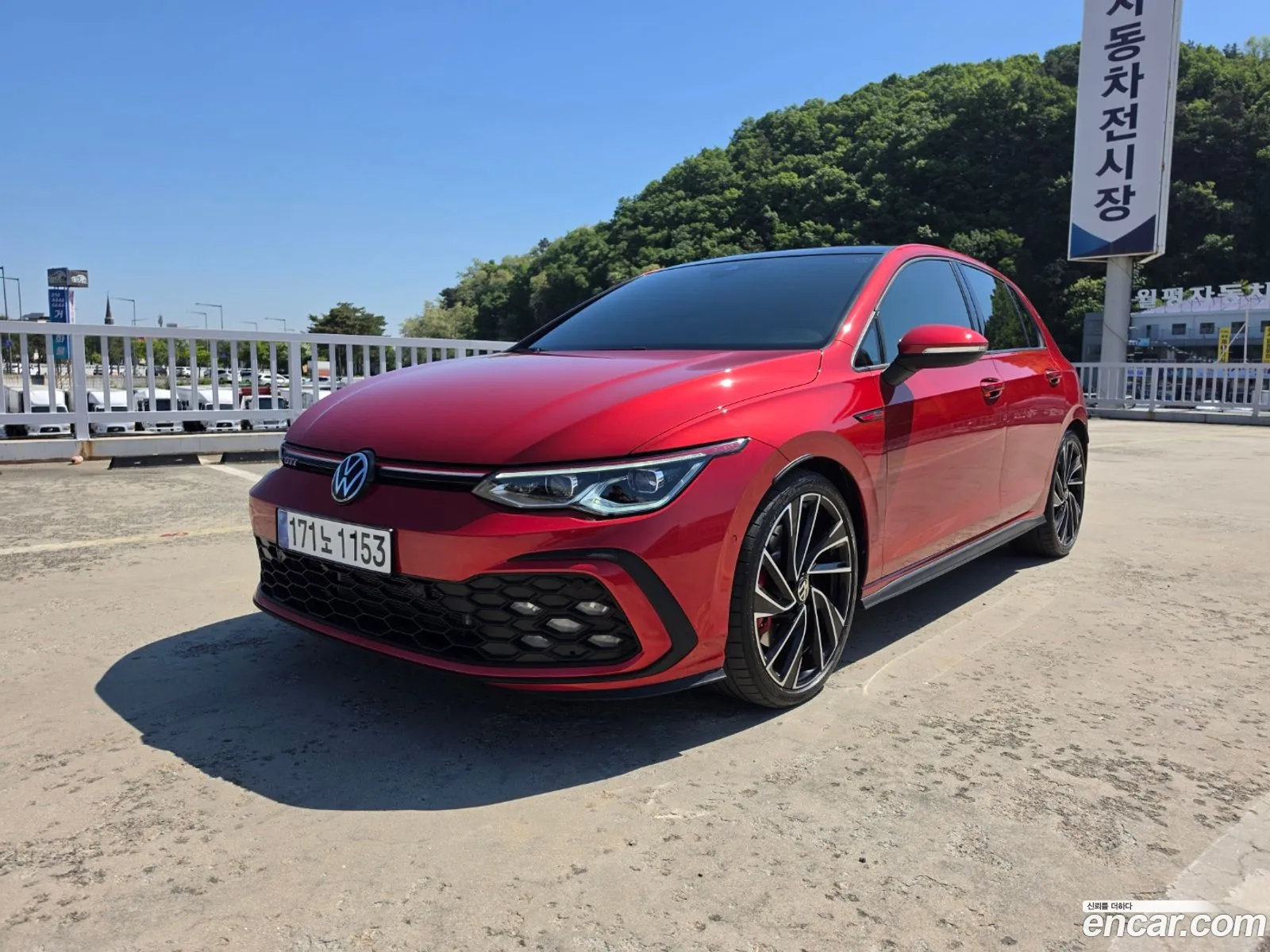 Volkswagen Golf 8th Gen 2024 — 16