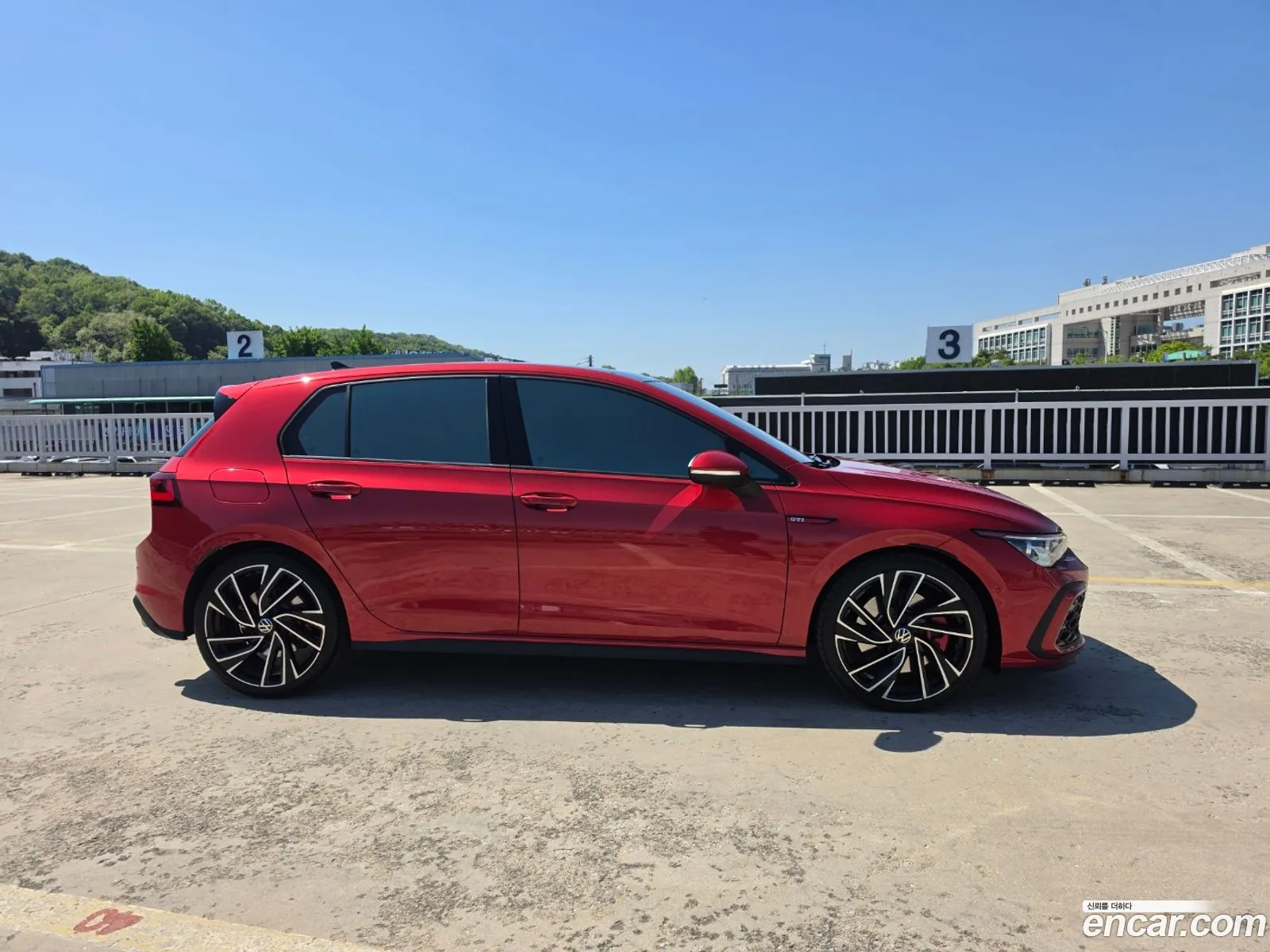 Volkswagen Golf 8th Gen 2024 — 10