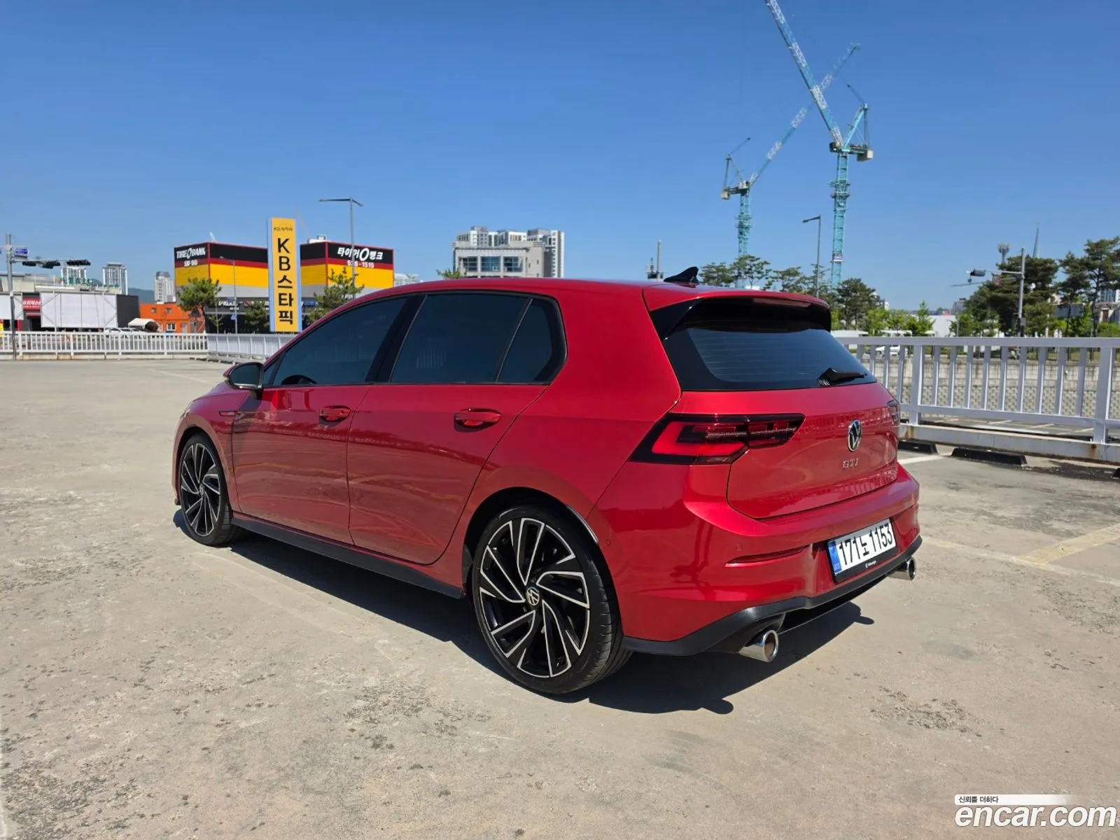 Volkswagen Golf 8th Gen 2024 — 13