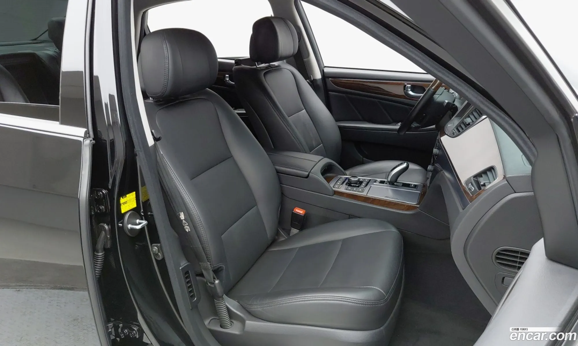 Hyundai Equus 2013 — 12