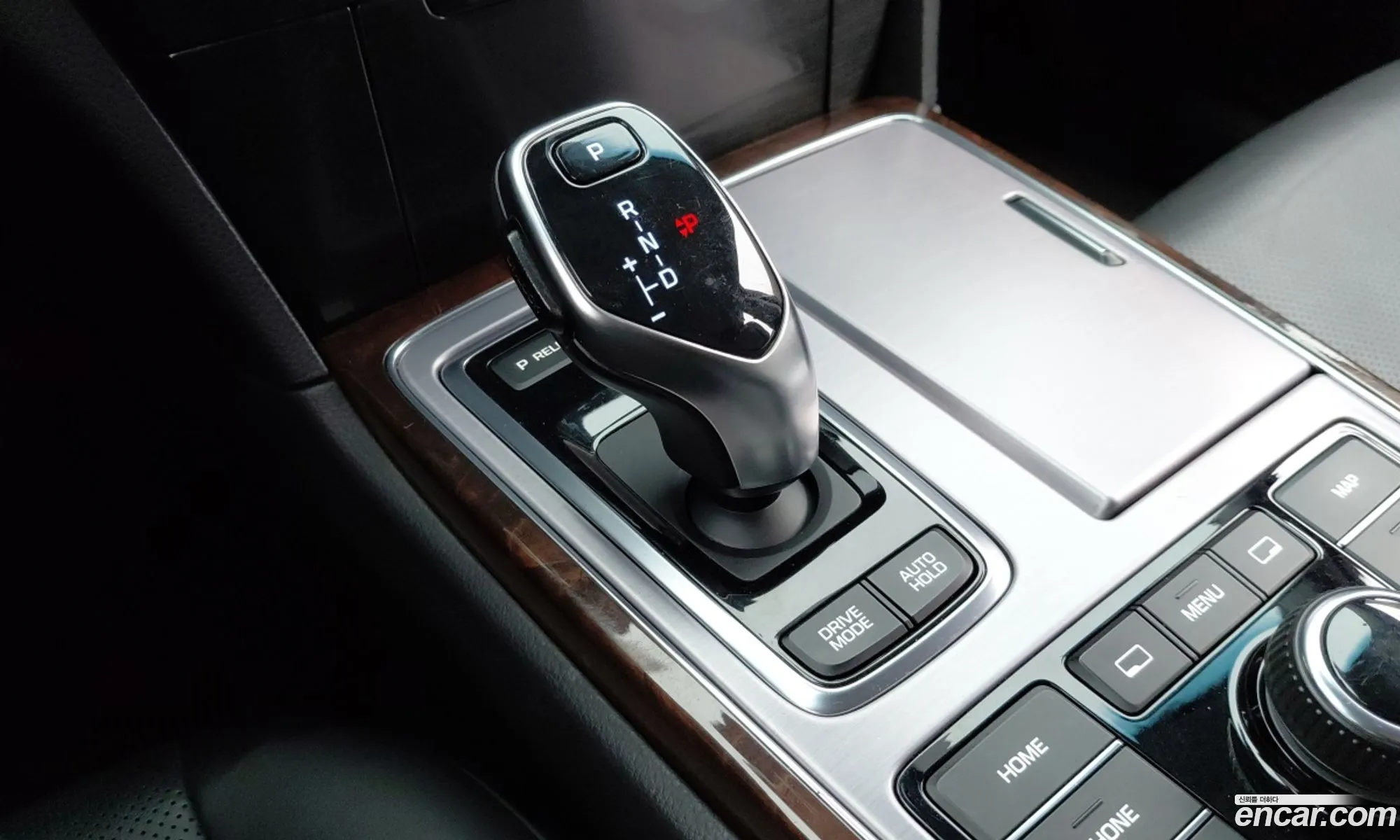 Hyundai Equus 2013 — 15