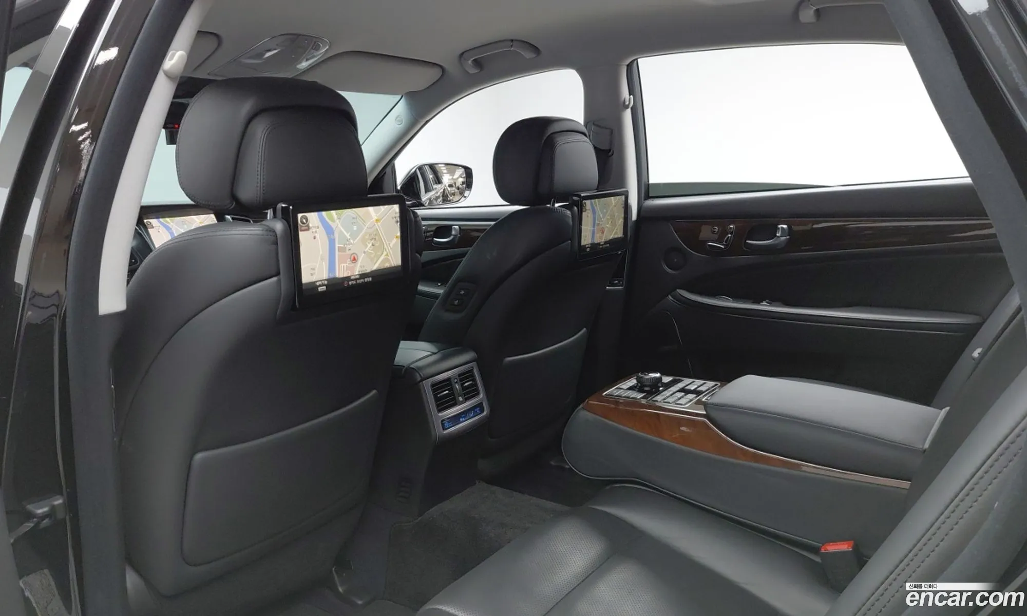 Hyundai Equus 2013 — 10