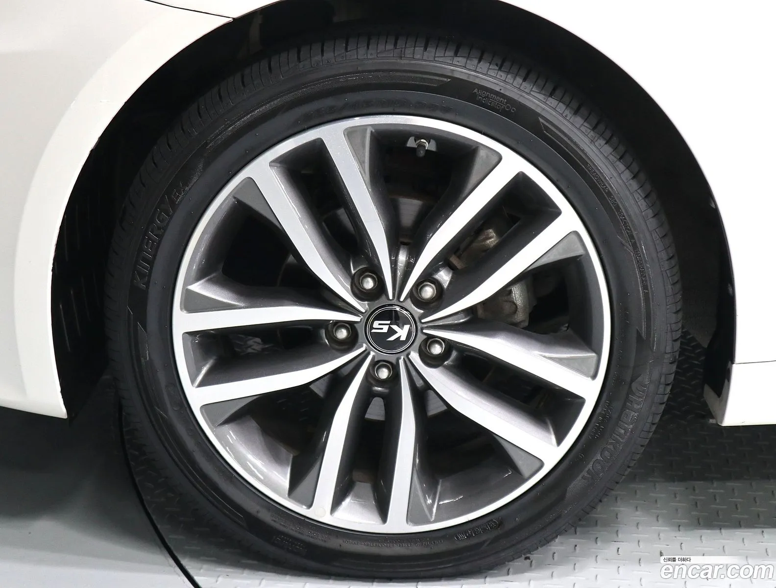 Kia K5 2015 — 2