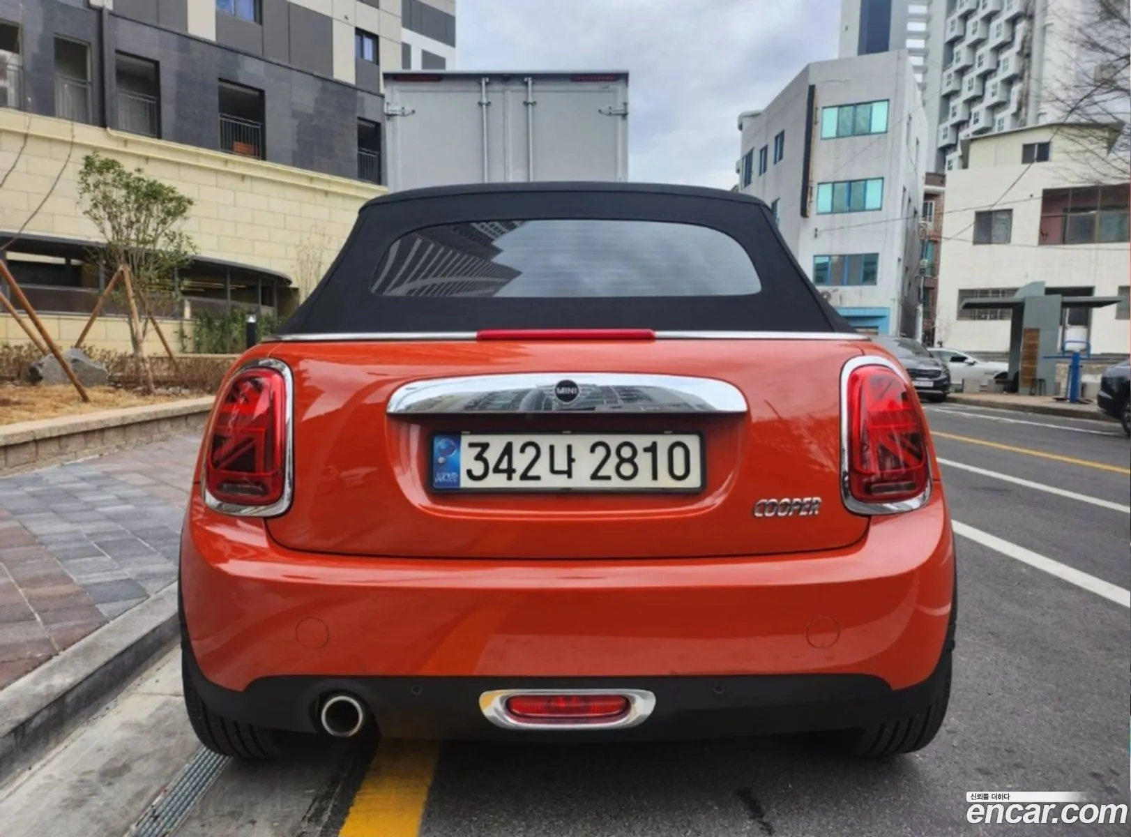 Mini Cooper Convertible 2020 — 3
