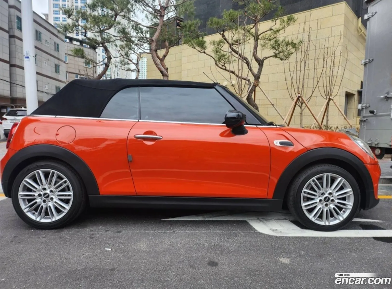 Mini Cooper Convertible 2020 — 2