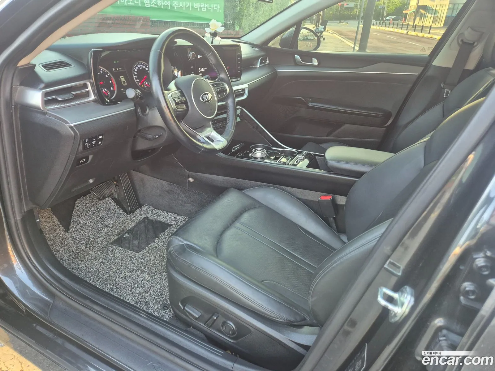 Kia K5 2020 — 8