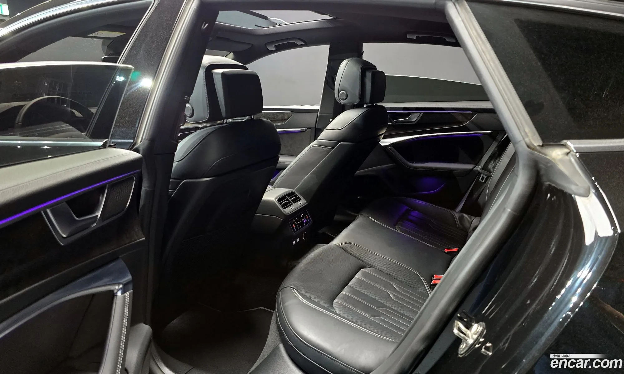Audi A7 2020 WAUZZZF23LN044136 — 9