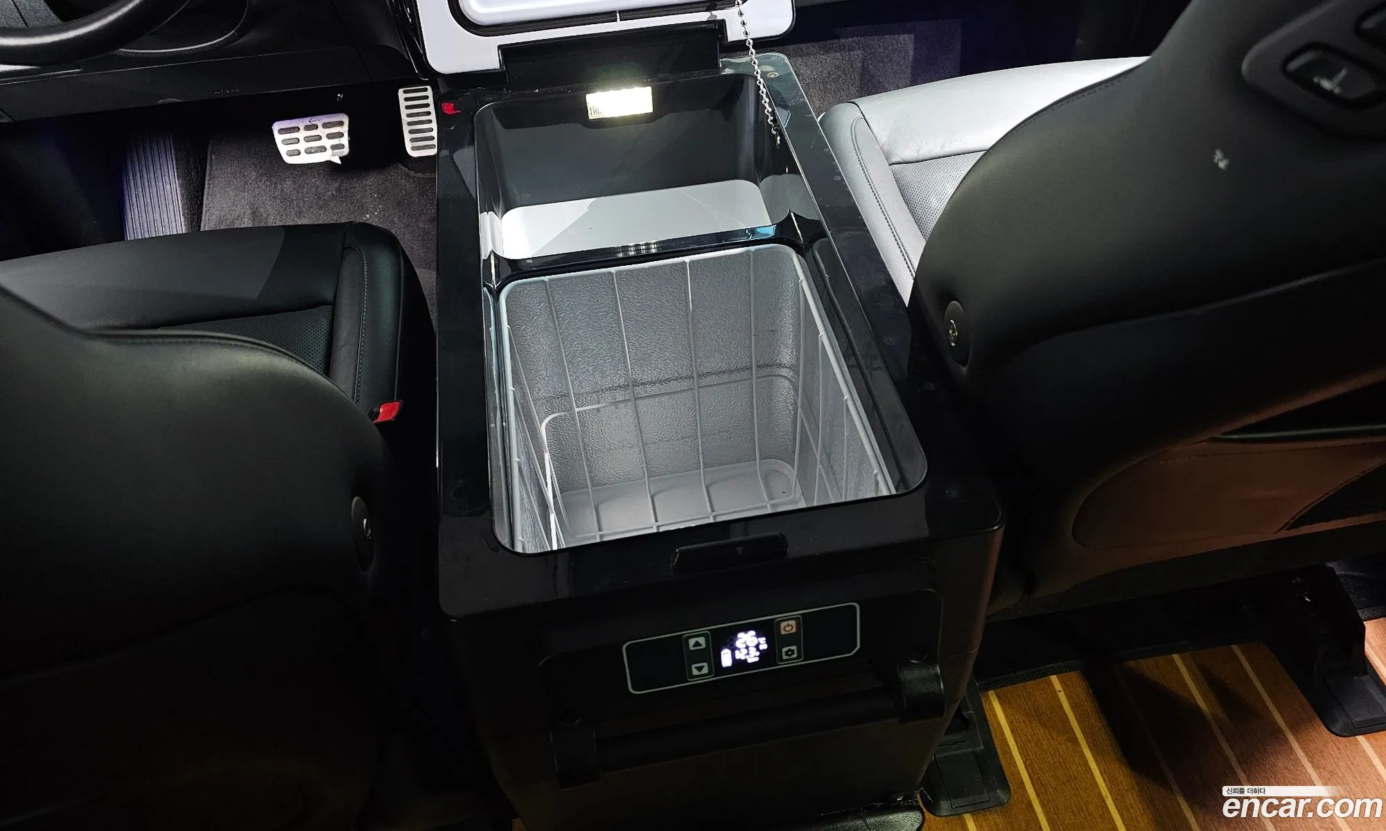 Hyundai Staria 2022 — 8