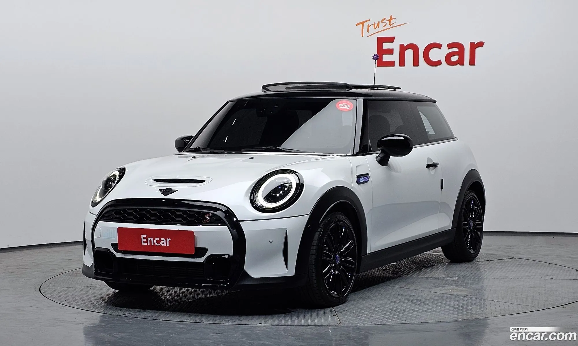 Mini Cooper S 2024 — 18