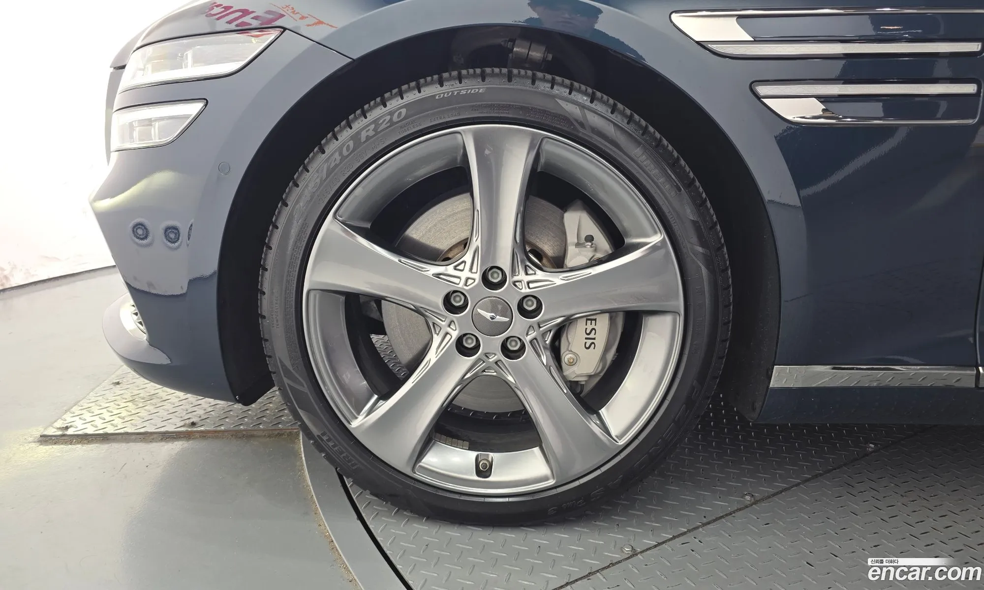 Genesis G80 2022 — 10