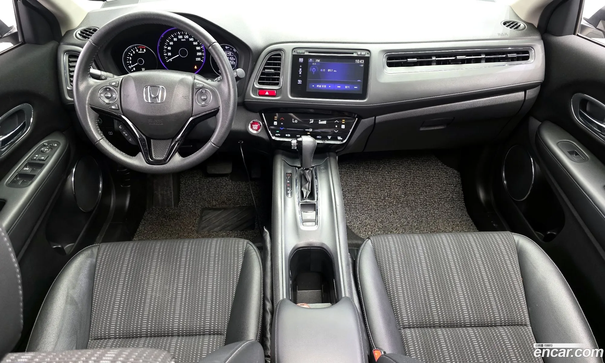 Honda HR-V 2016 3HGRU5850GM200040 — 16
