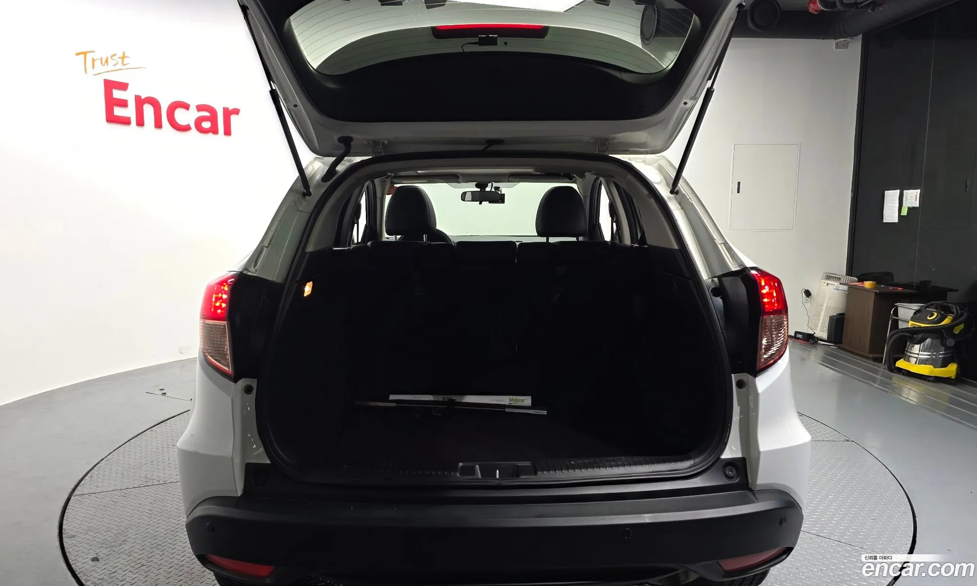Honda HR-V 2016 3HGRU5850GM200040 — 10