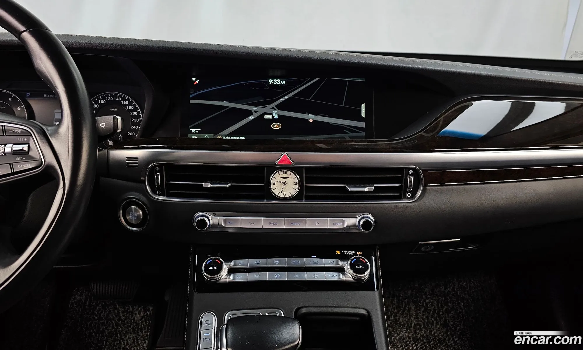 Genesis G90 2018 — 20