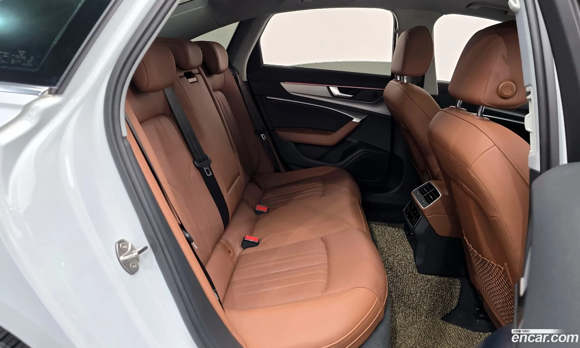 Audi A6 2020 WAUZZZF26LN075980 — 16