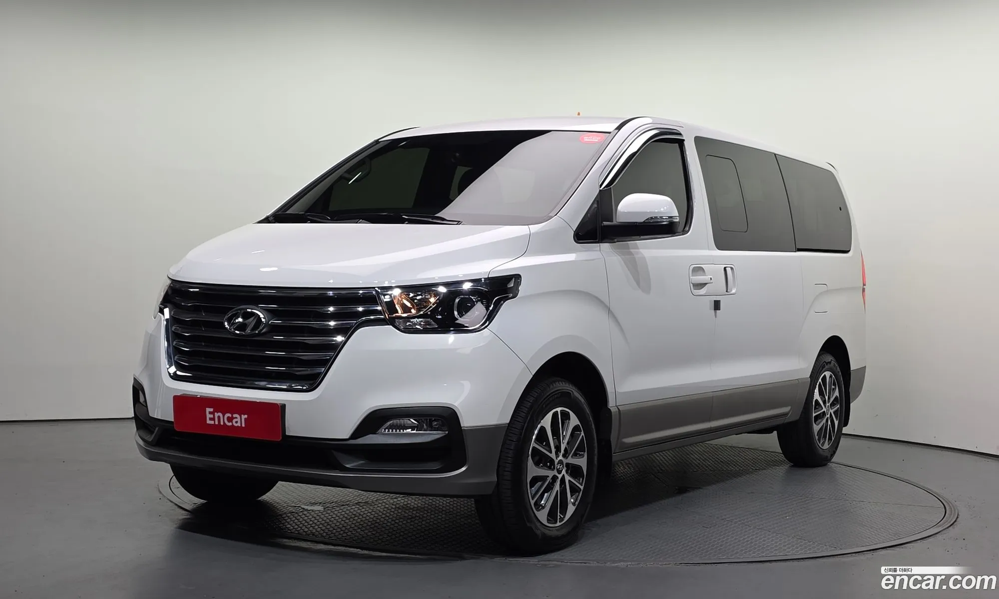 Hyundai Grand Starex 2018 — 8