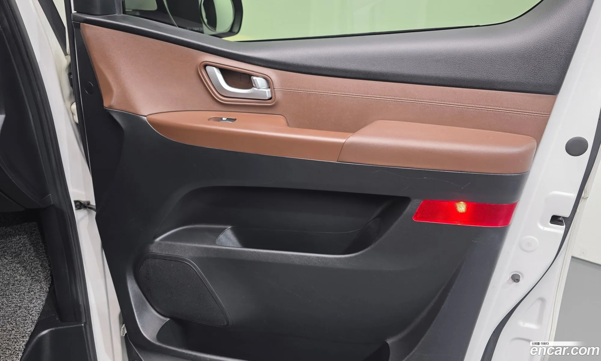 Hyundai Grand Starex 2018 — 19
