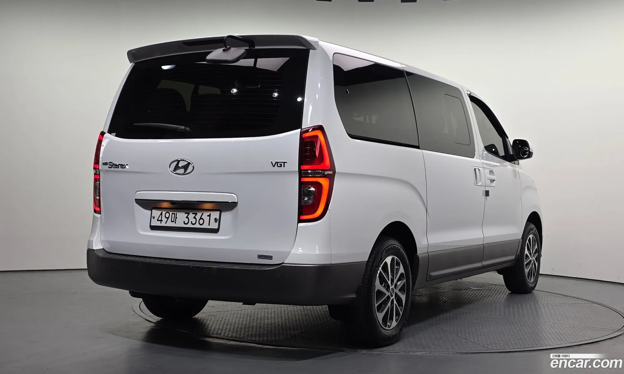 Hyundai Grand Starex 2018 — 11