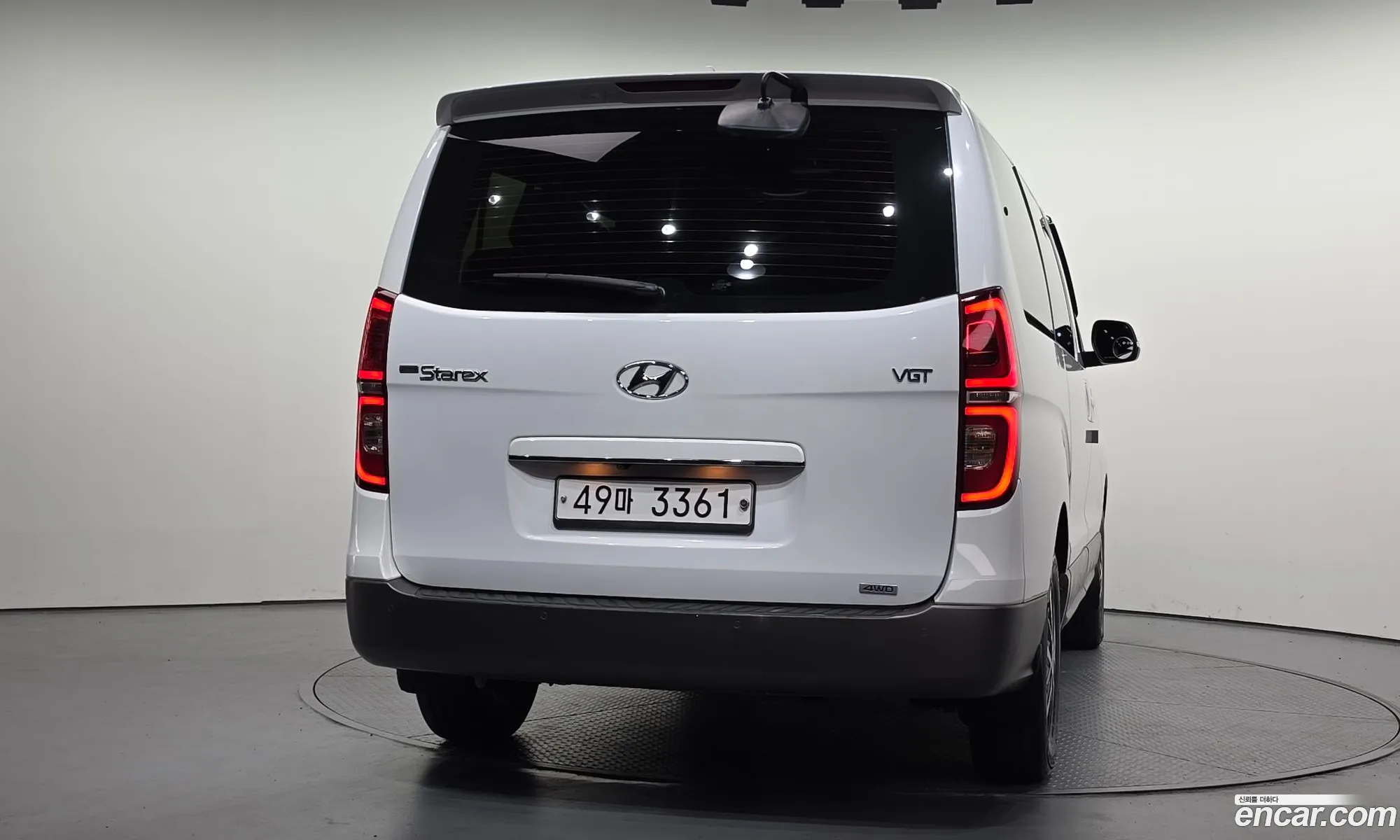 Hyundai Grand Starex 2018 — 16