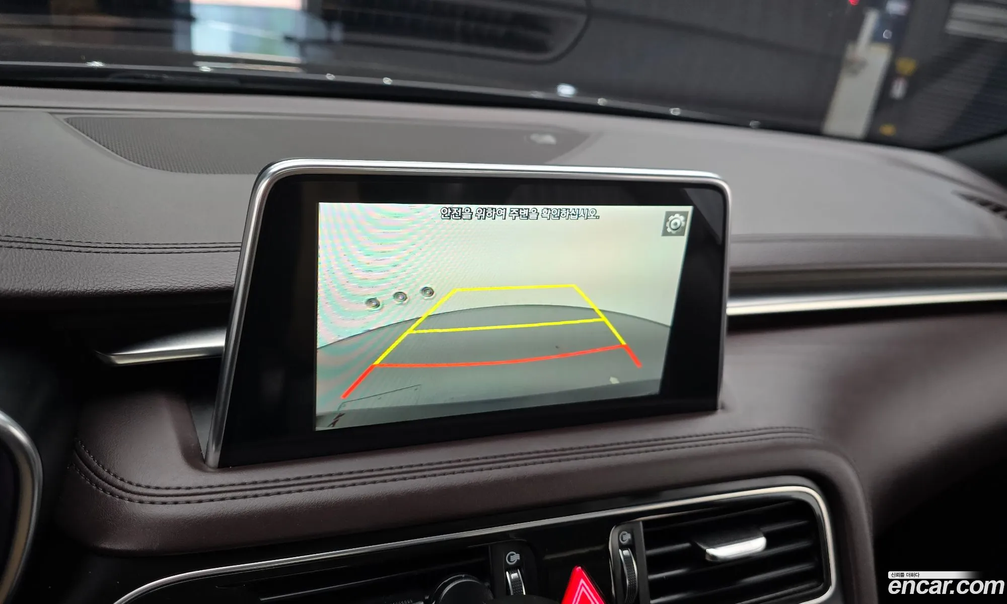Genesis G70 2019 KMTG441BDKU038445 — 11