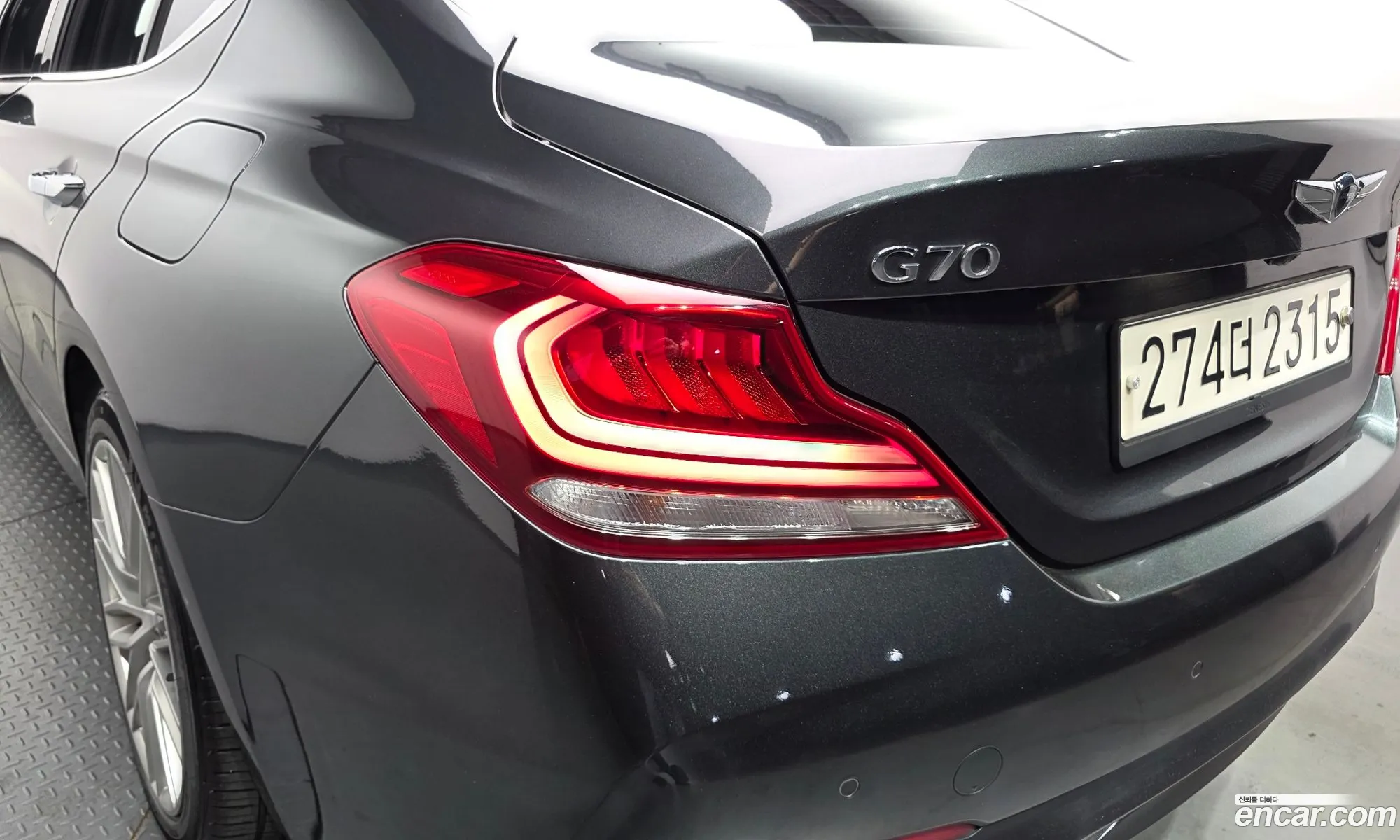 Genesis G70 2019 — 10