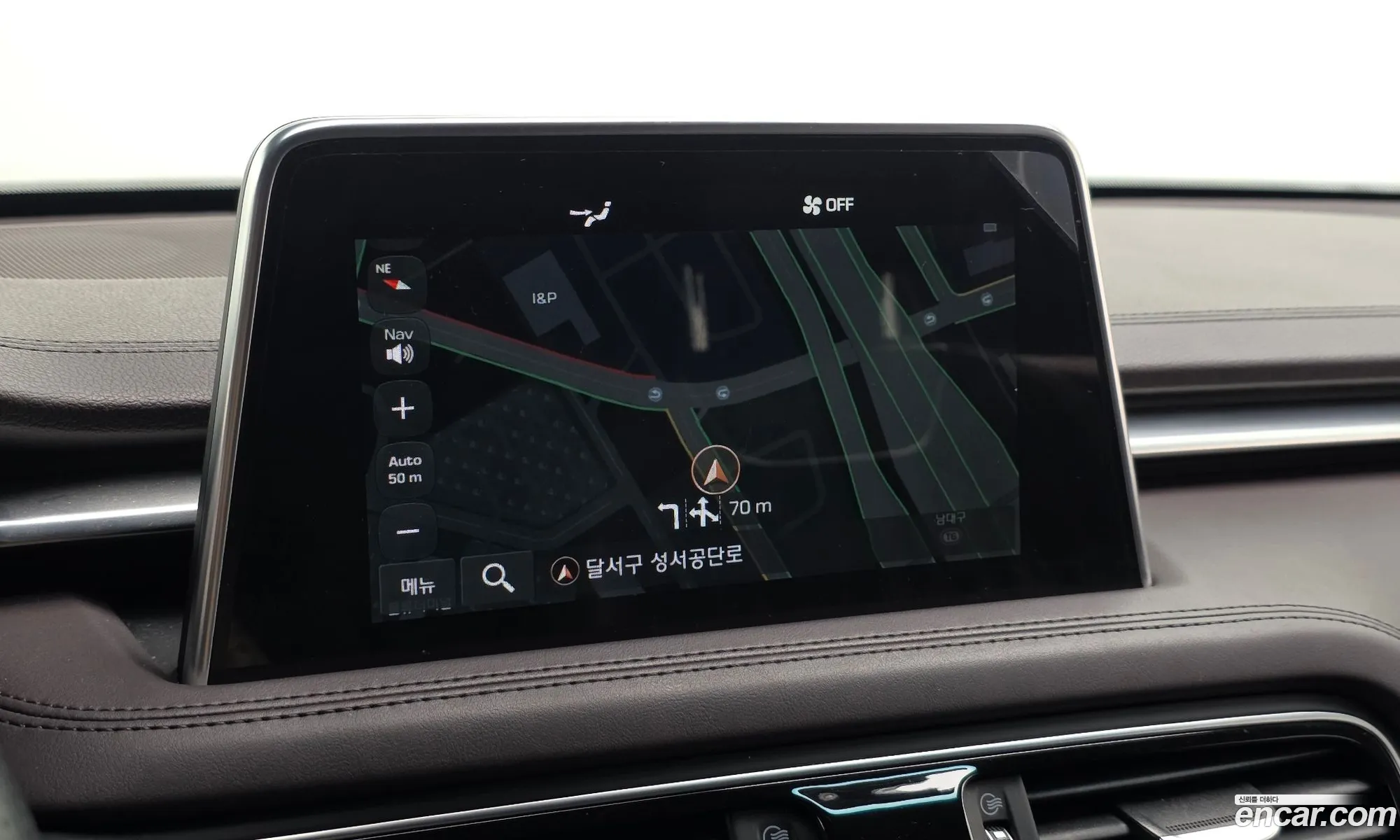 Genesis G70 2019 — 28