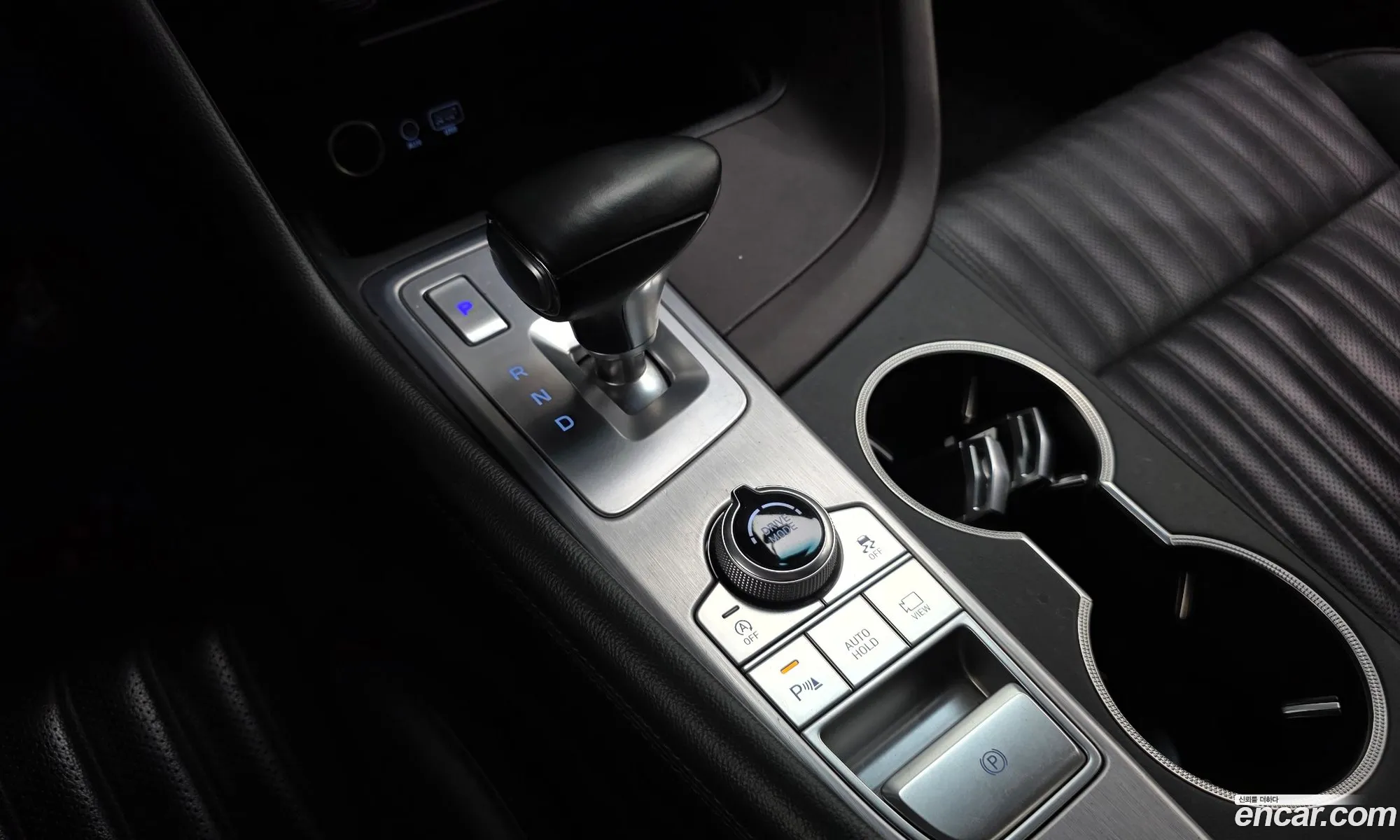 Genesis G70 2019 — 17