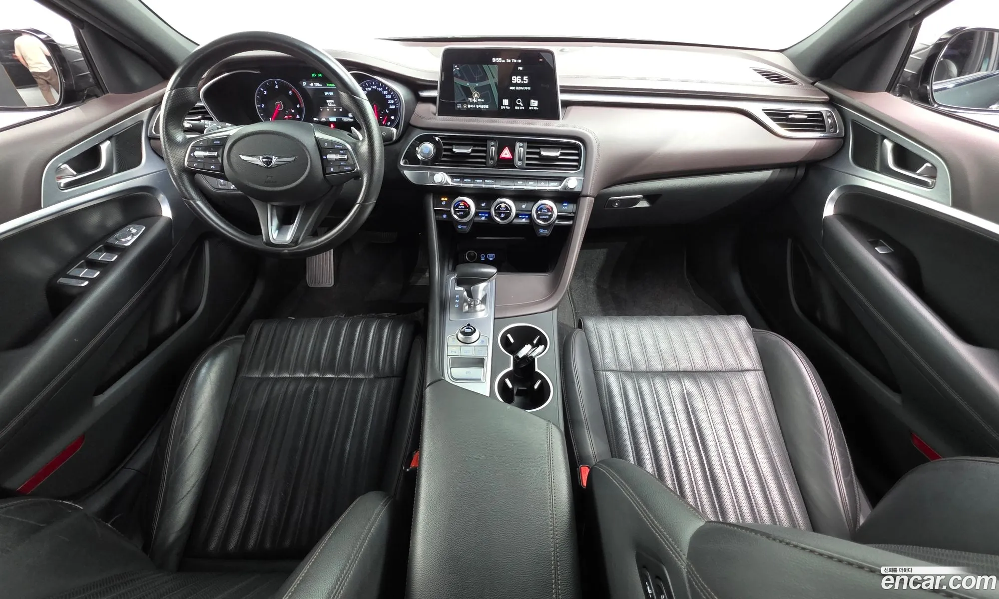 Genesis G70 2019 — 23