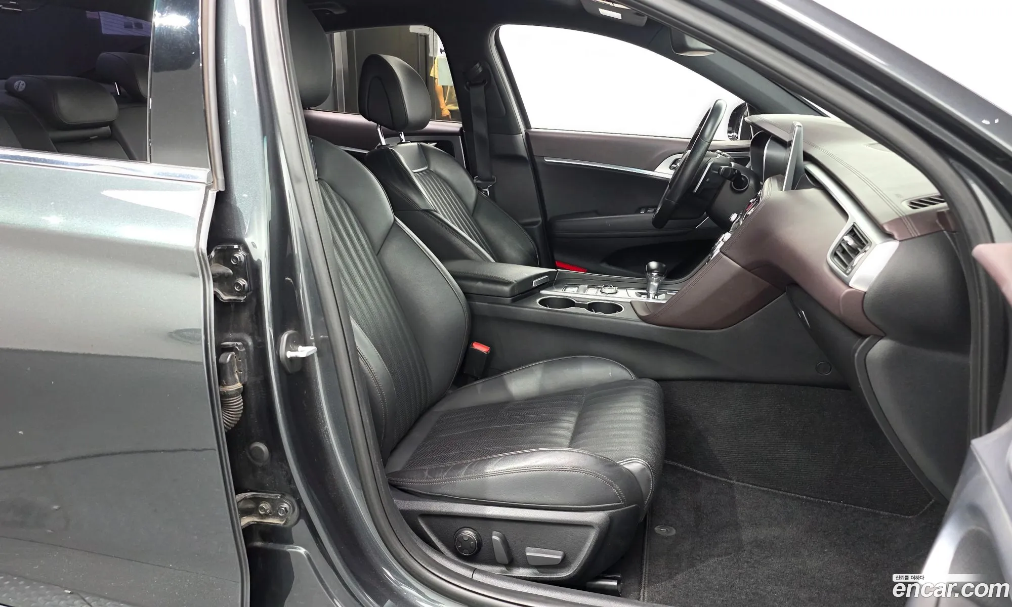 Genesis G70 2019 — 4