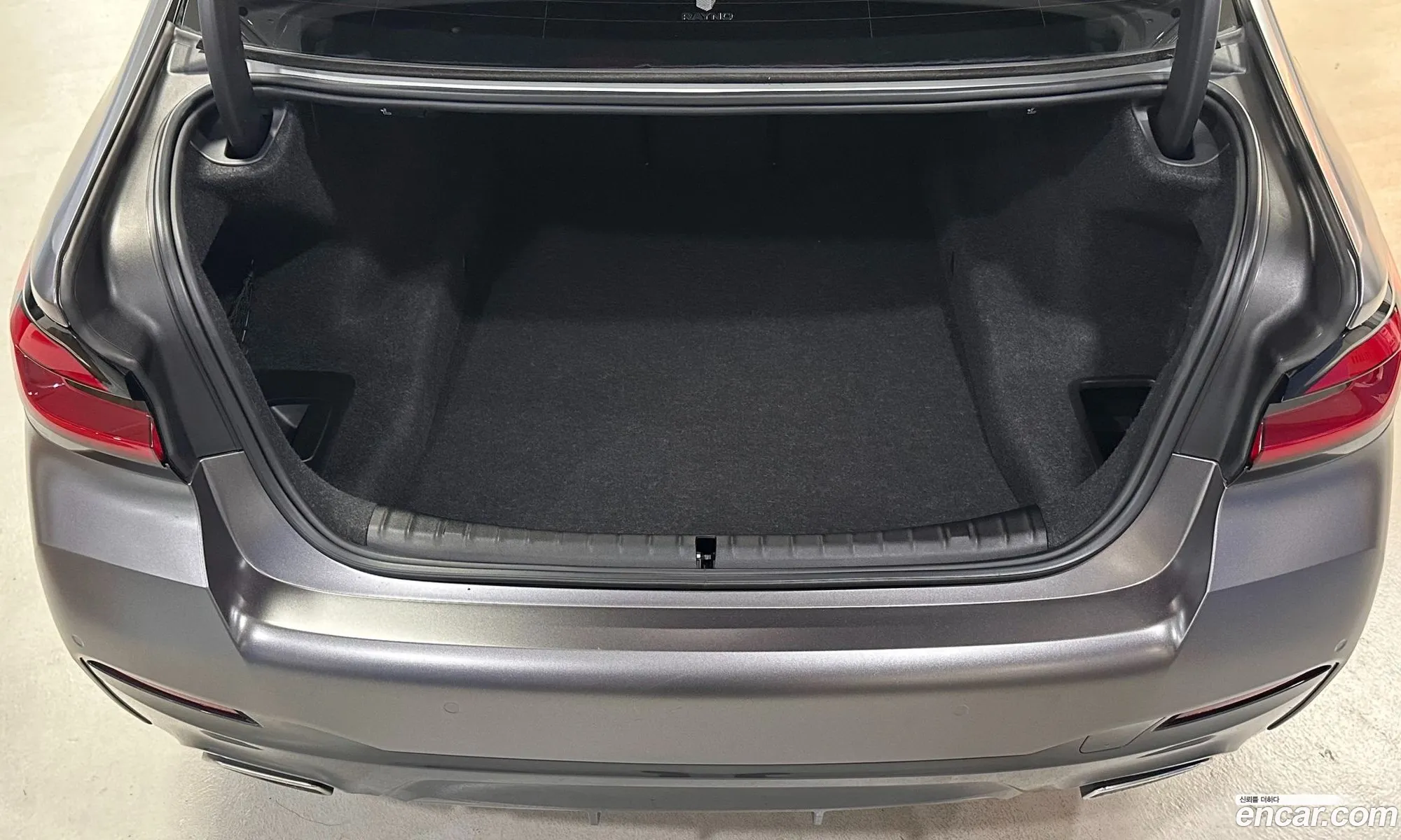 BMW 5 Series 2021 — 12