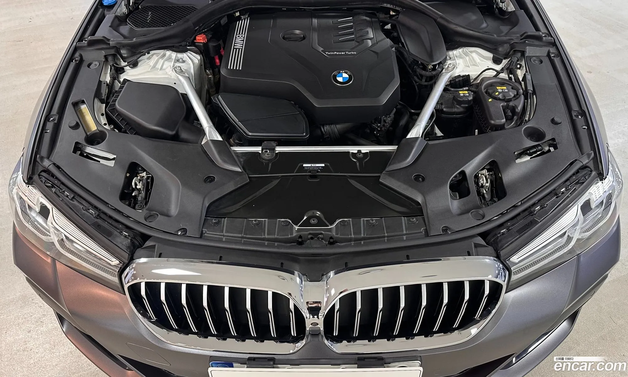 BMW 5 Series 2021 — 8