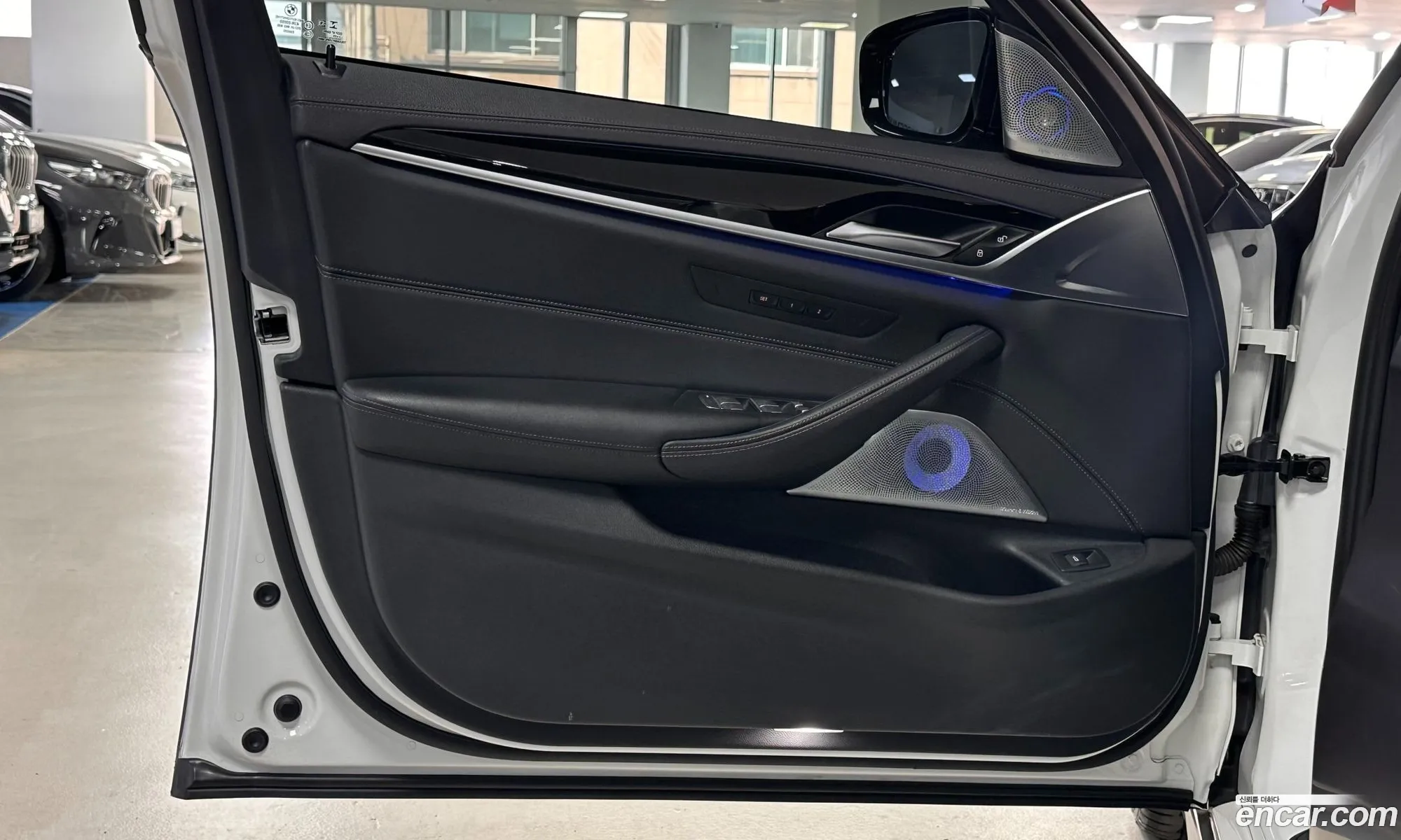 BMW 5 Series 2021 — 14