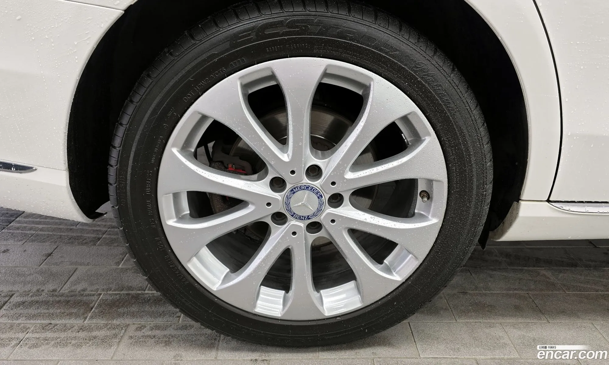 Mercedes-Benz E-Class W213 2016 WDDZF4JB9HA057385 — 13