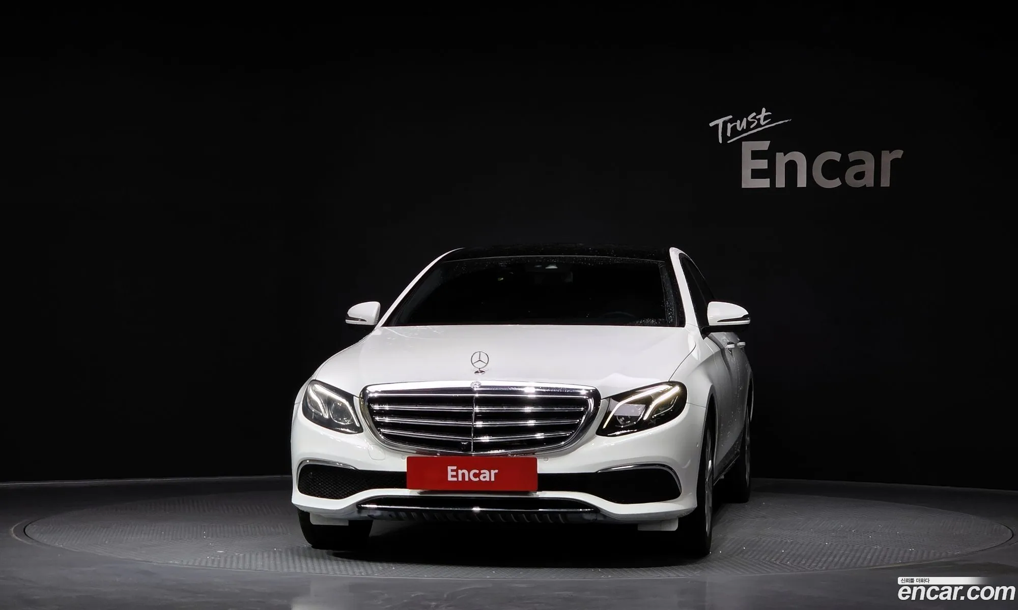 Mercedes-Benz E-Class W213 2016 WDDZF4JB9HA057385 — 10