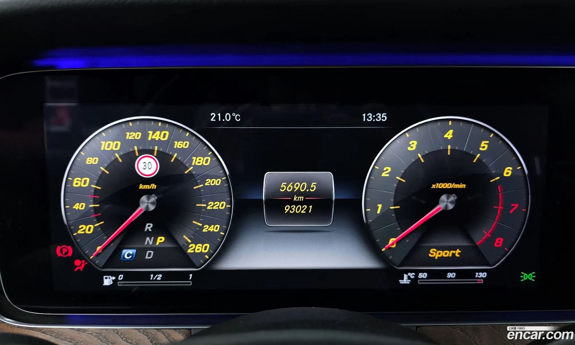 Mercedes-Benz E-Class W213 2016 WDDZF4JB9HA057385 — 20