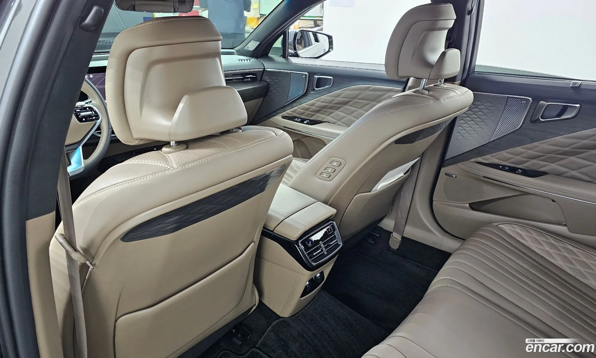 Kia K8 2021 — 12