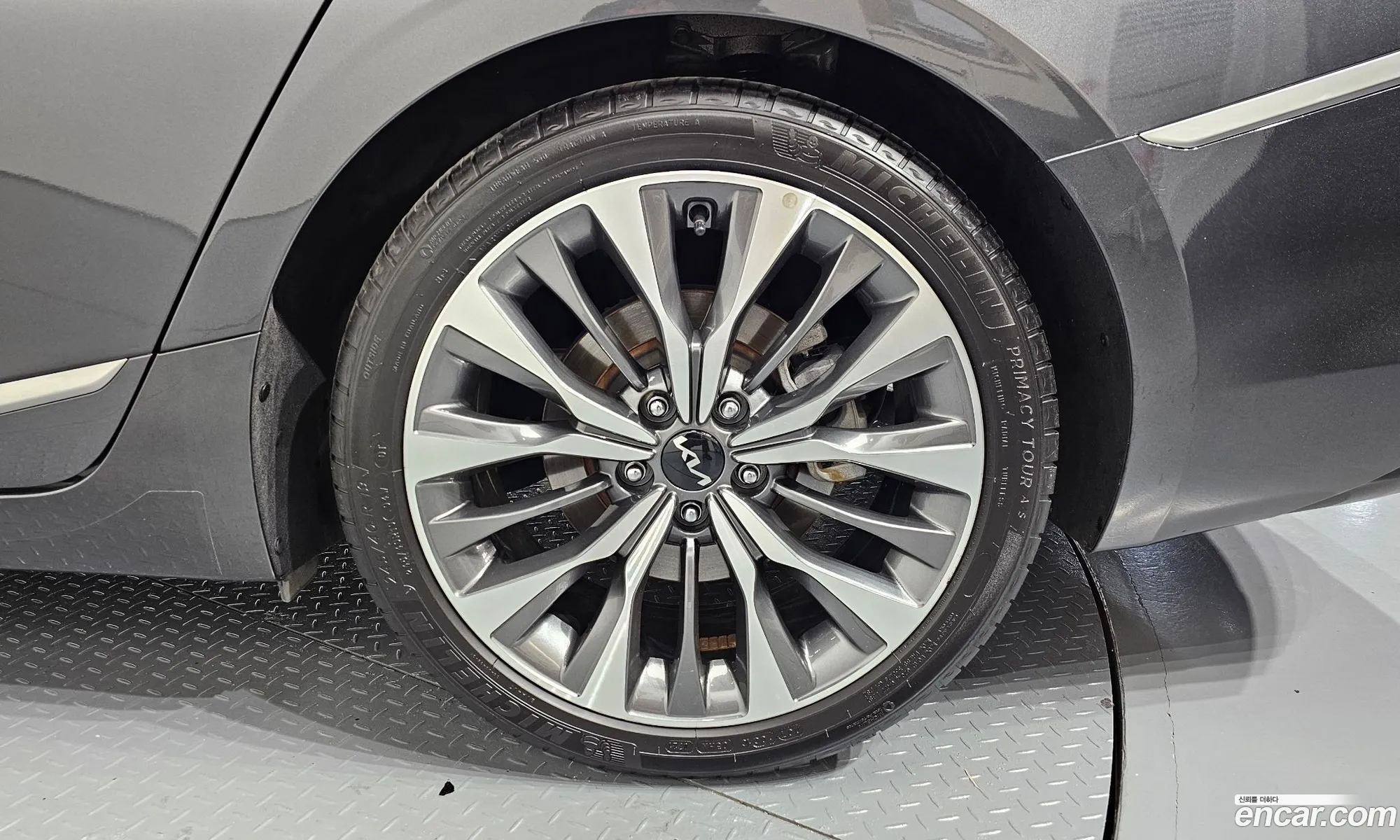 Kia K8 2021 — 21