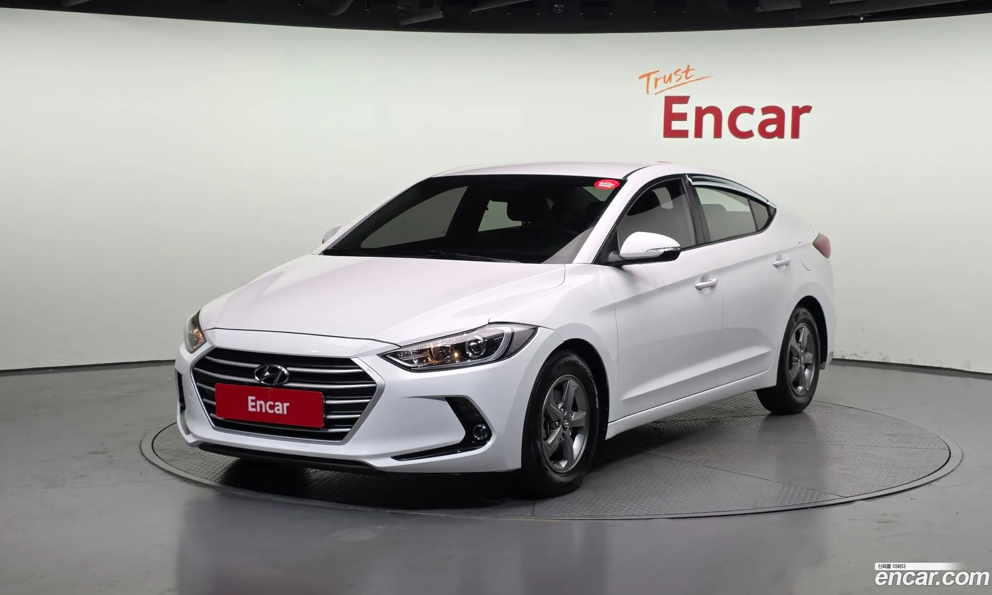 Hyundai Elantra AD 2018 — 17