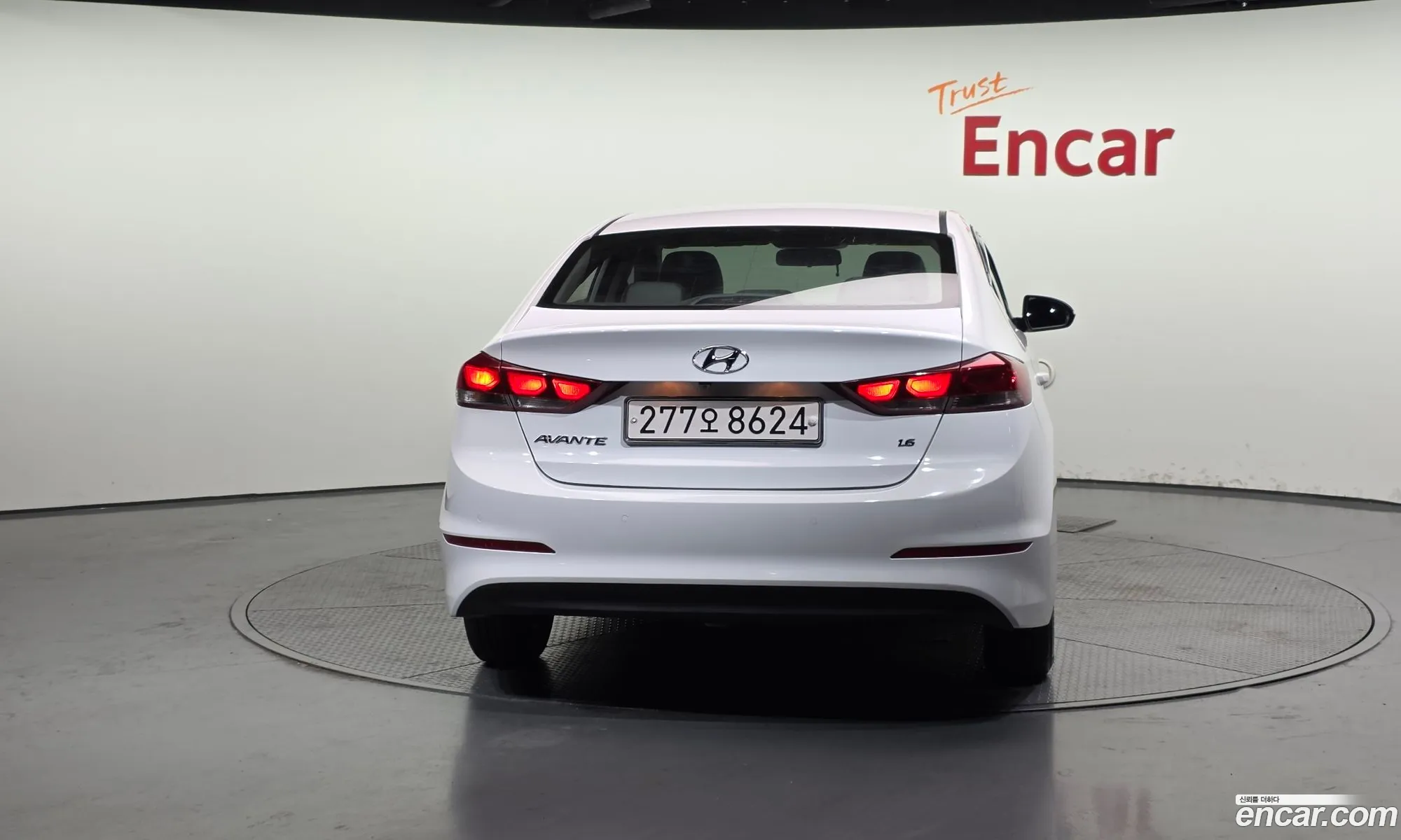Hyundai Elantra AD 2018 — 19