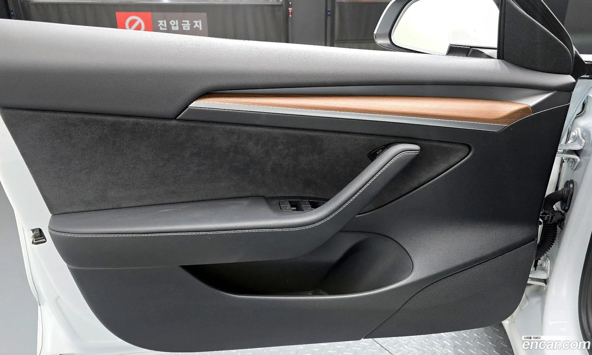 Tesla Model 3 2022 — 4