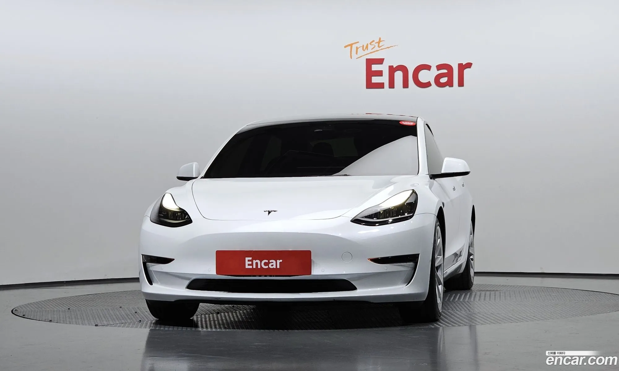 Tesla Model 3 2022 — 28