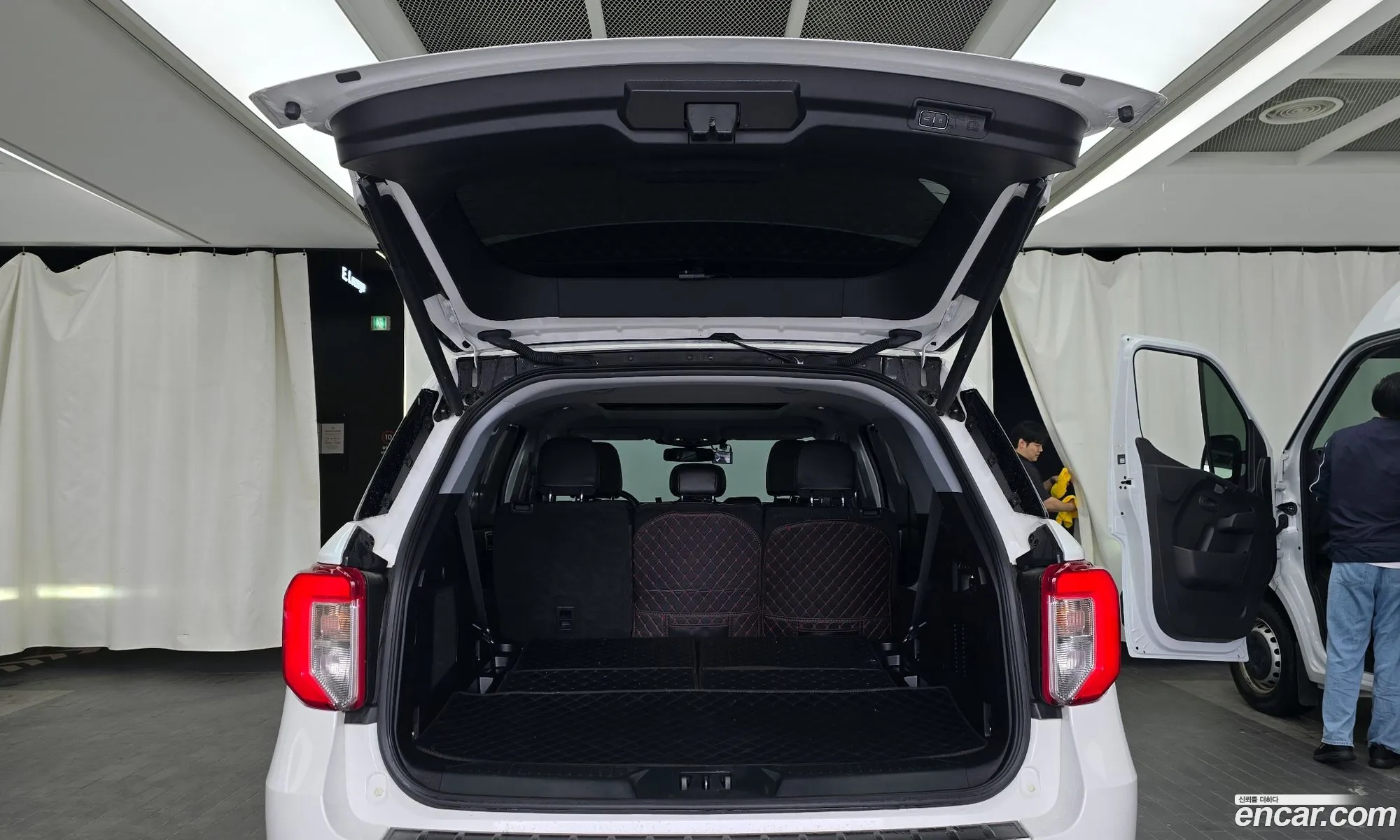 Ford Explorer 6th Gen 2021 1FMSK8FH0MGA90001 — 13